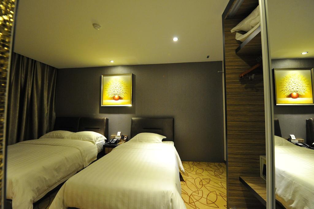 Milano Hotel Keluang Quarto foto