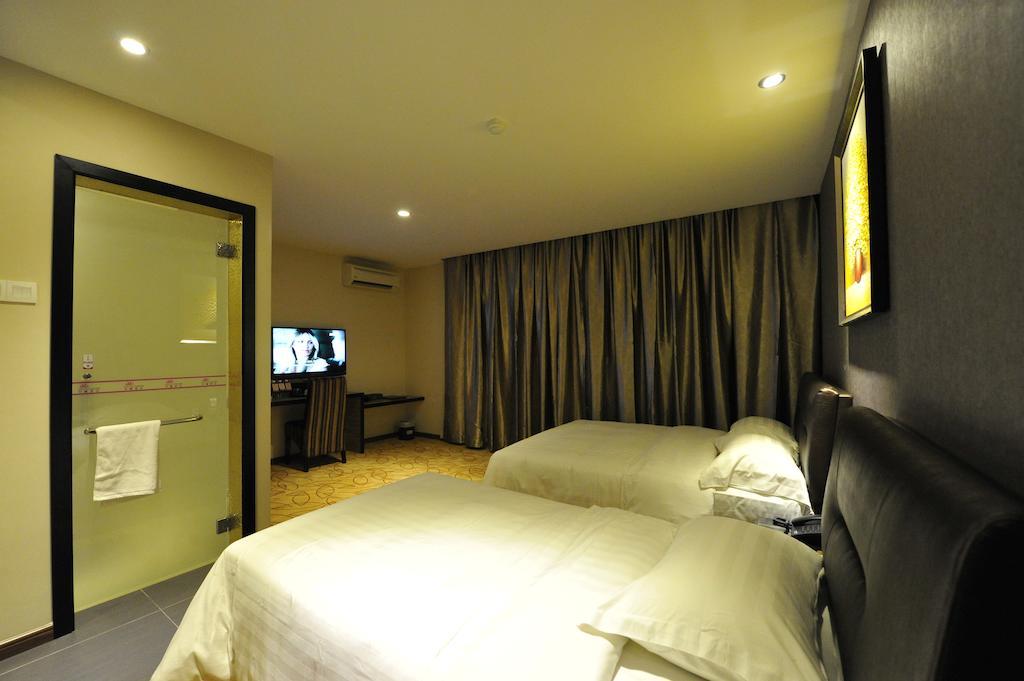 Milano Hotel Keluang Quarto foto
