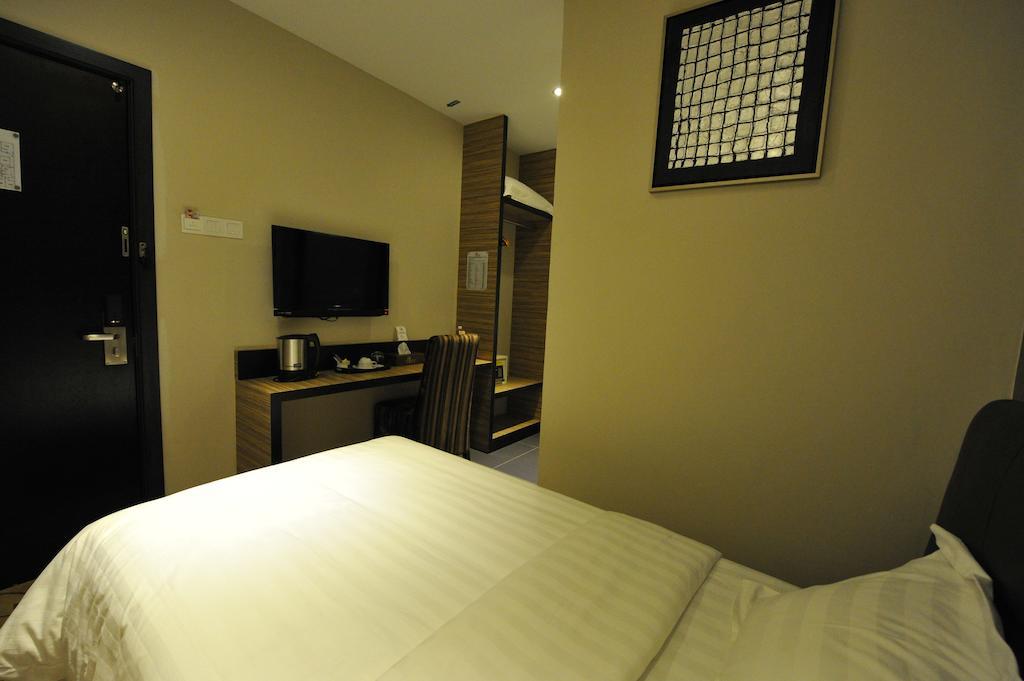 Milano Hotel Keluang Quarto foto
